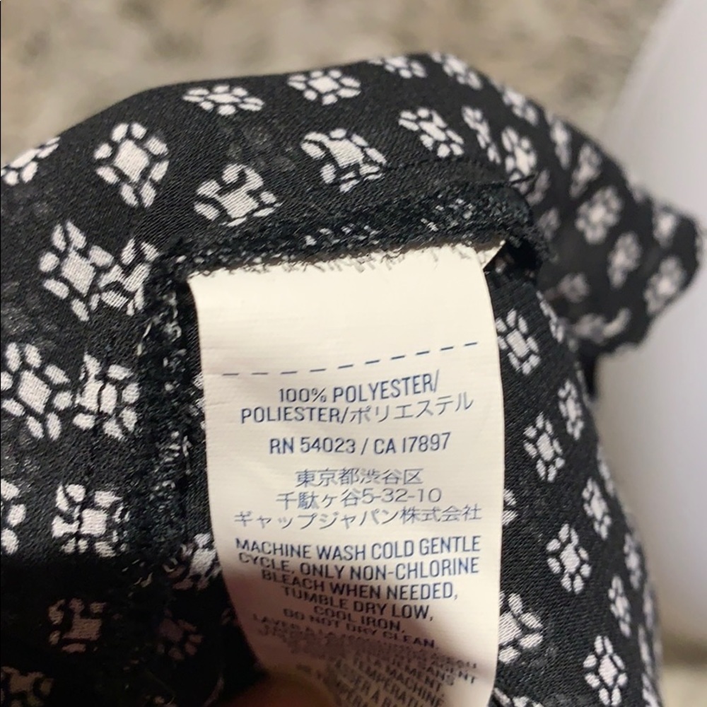 Sheet Black and White Blouse - Picture 12 of 12